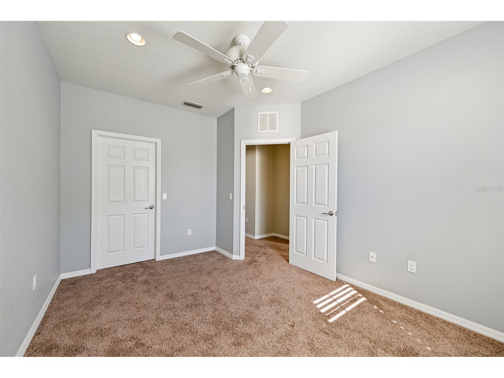 3776 82nd Avenue Circle E #103 Sarasota FL 34243 A4674281 image43