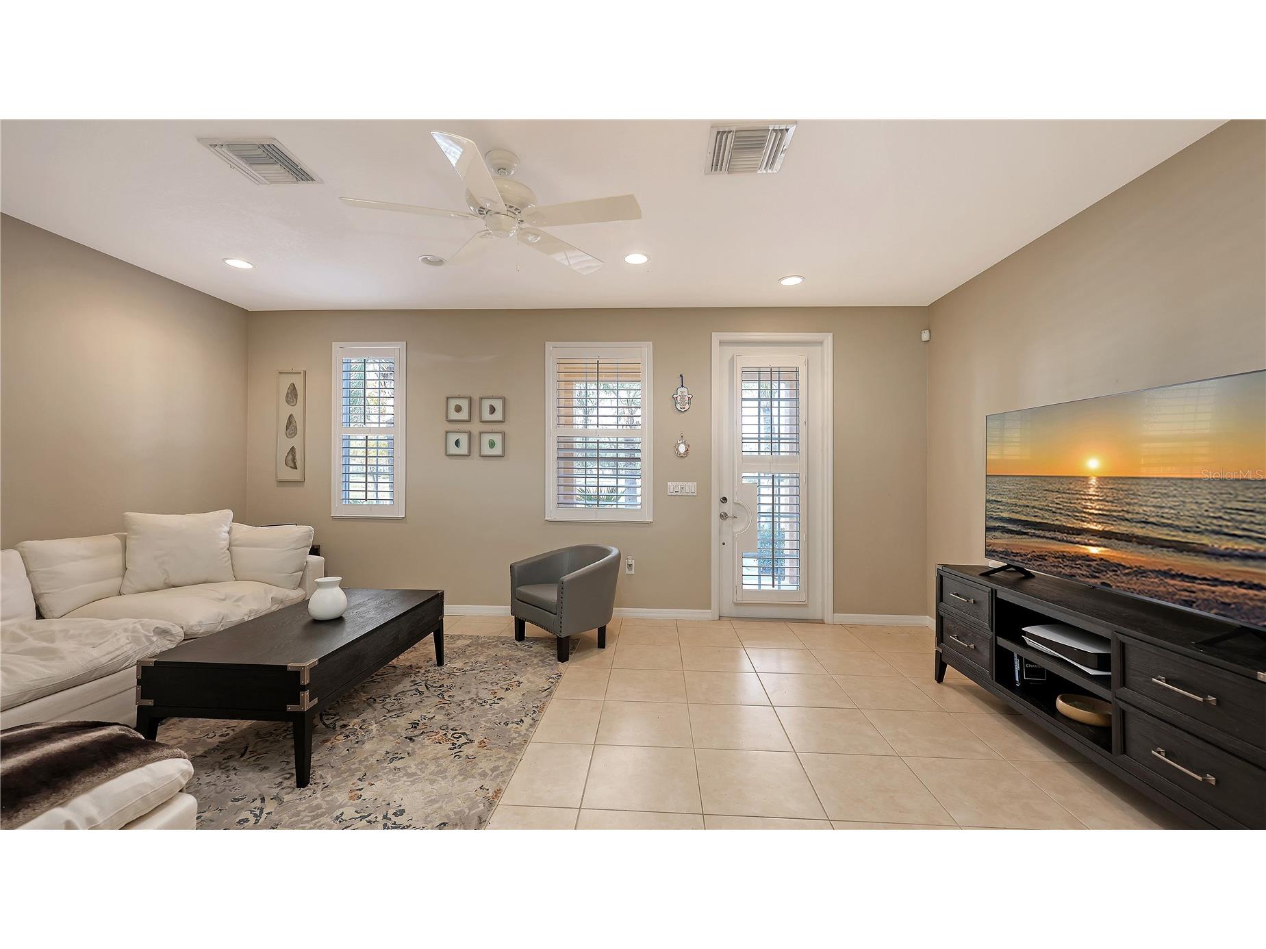 3776 82nd Avenue Circle E #103 Sarasota FL 34243 A4674281 image7