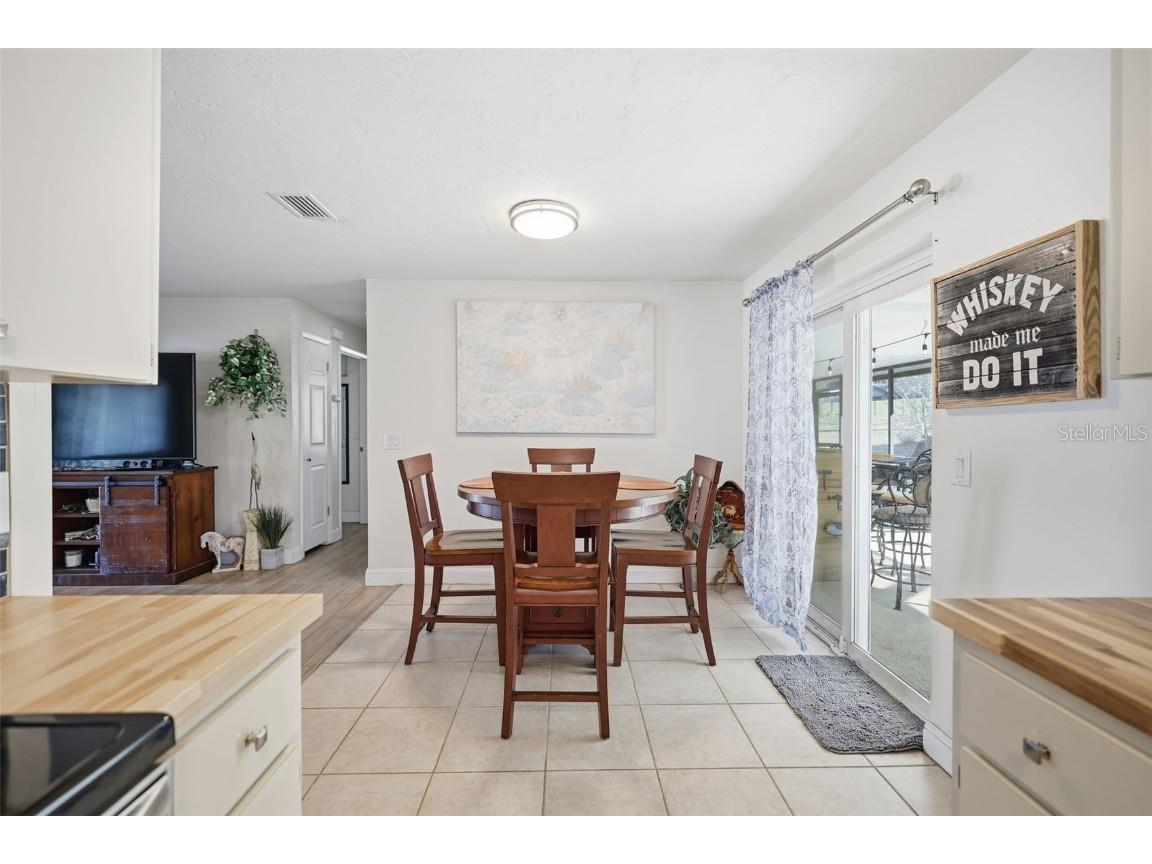 3776 N Honeylocust Drive Beverly Hills FL 34465 OM715269 image10