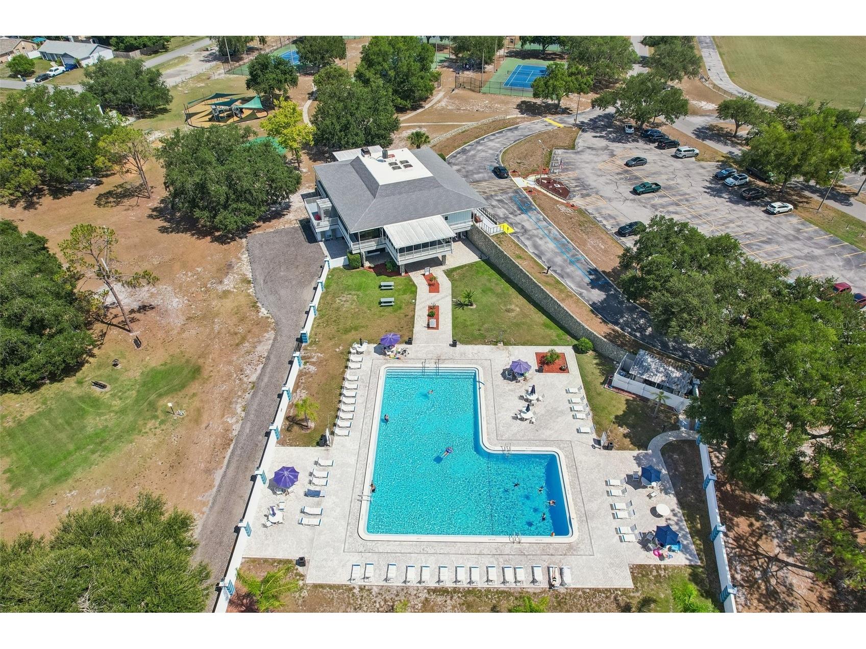 3777 Parkway Boulevard Land O Lakes FL 34639 TB8525798 image39