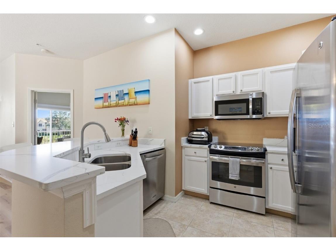 3778 Parkridge Circle #23-201 Sarasota FL 34243 A4672024 image20