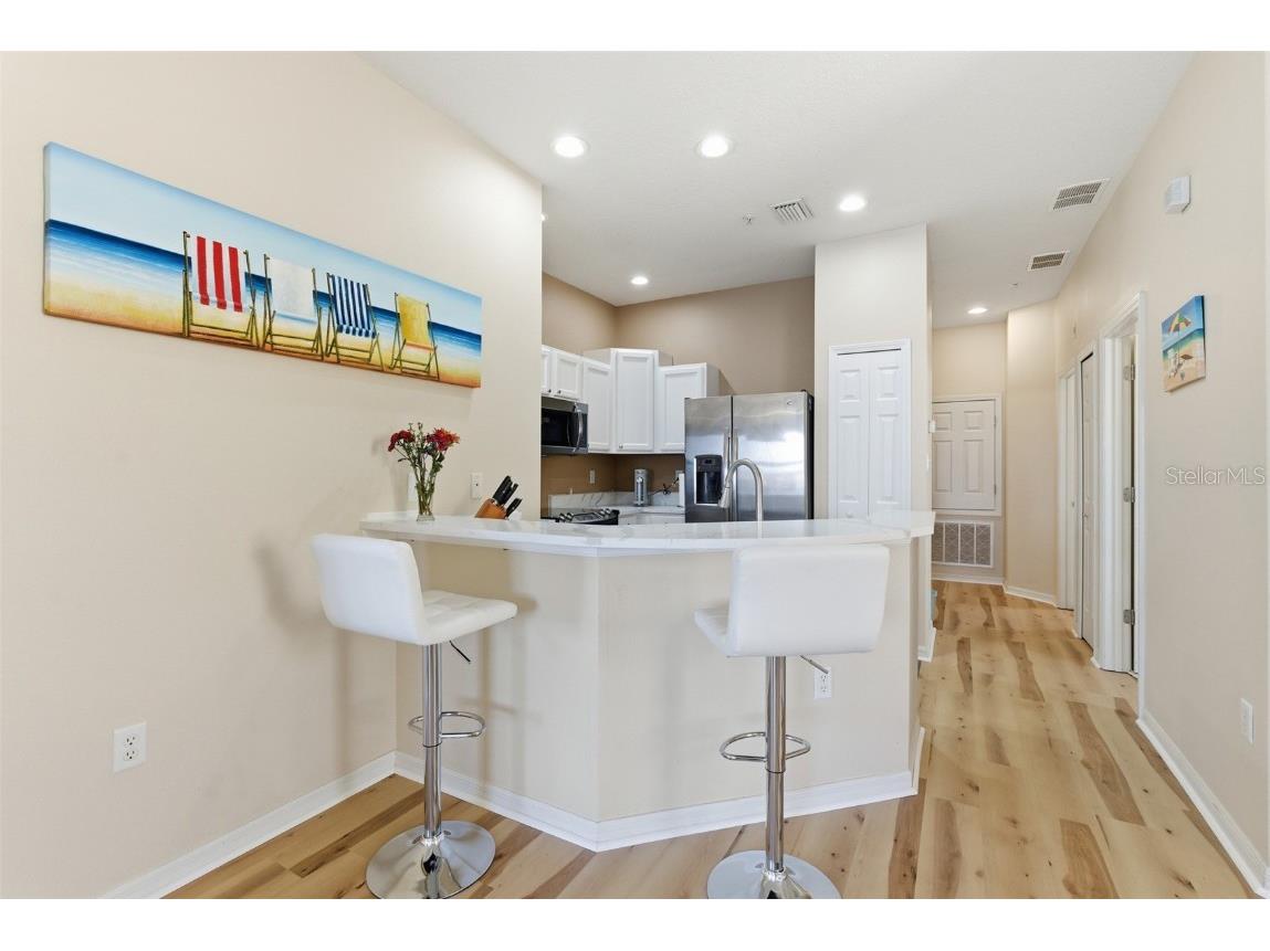 3778 Parkridge Circle #23-201 Sarasota FL 34243 A4672024 image3