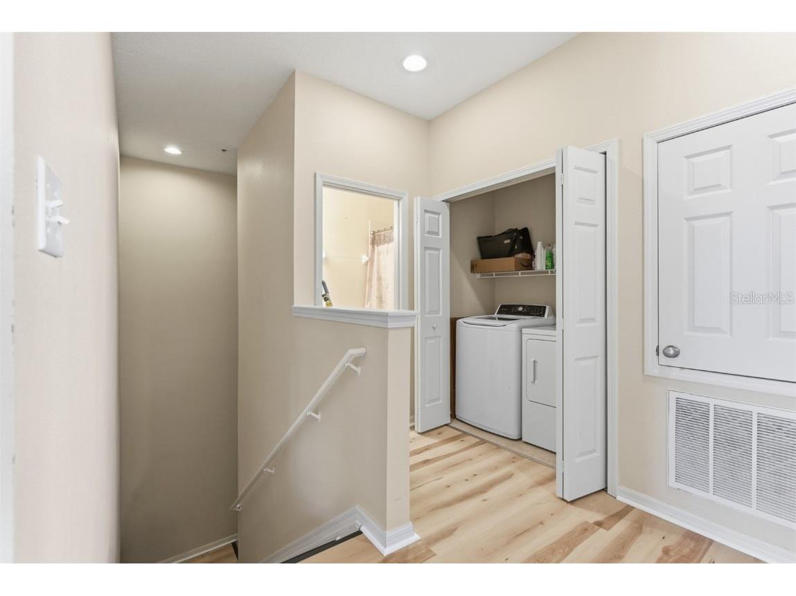 3778 Parkridge Circle #23-201 Sarasota FL 34243 A4672024 image31