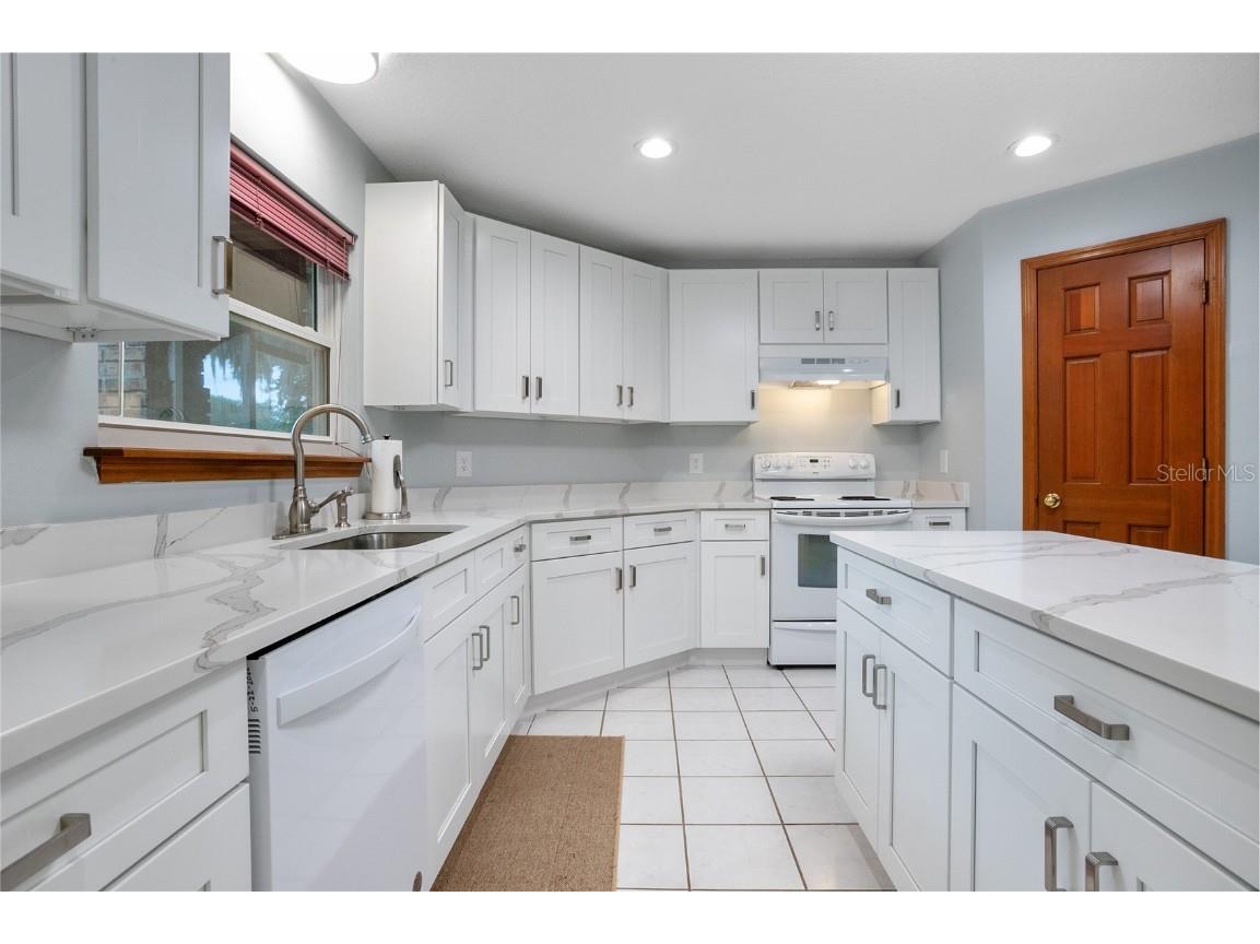 378 Glenwood Road Deland FL 32720 V4946064 image7