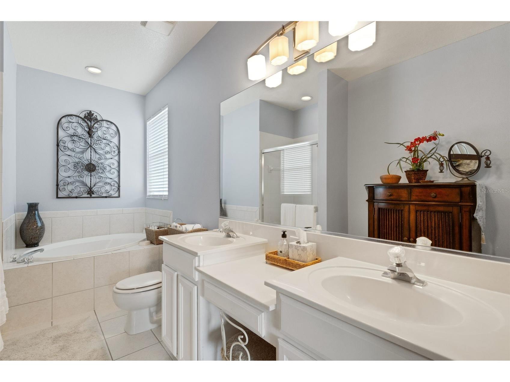 378 Londonderry Drive Sarasota FL 34240 A4689874 image26
