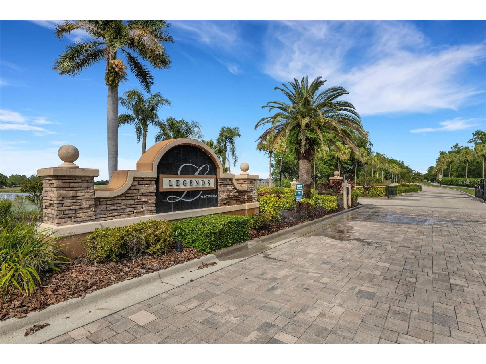 378 Londonderry Drive Sarasota FL 34240 A4689874 image41