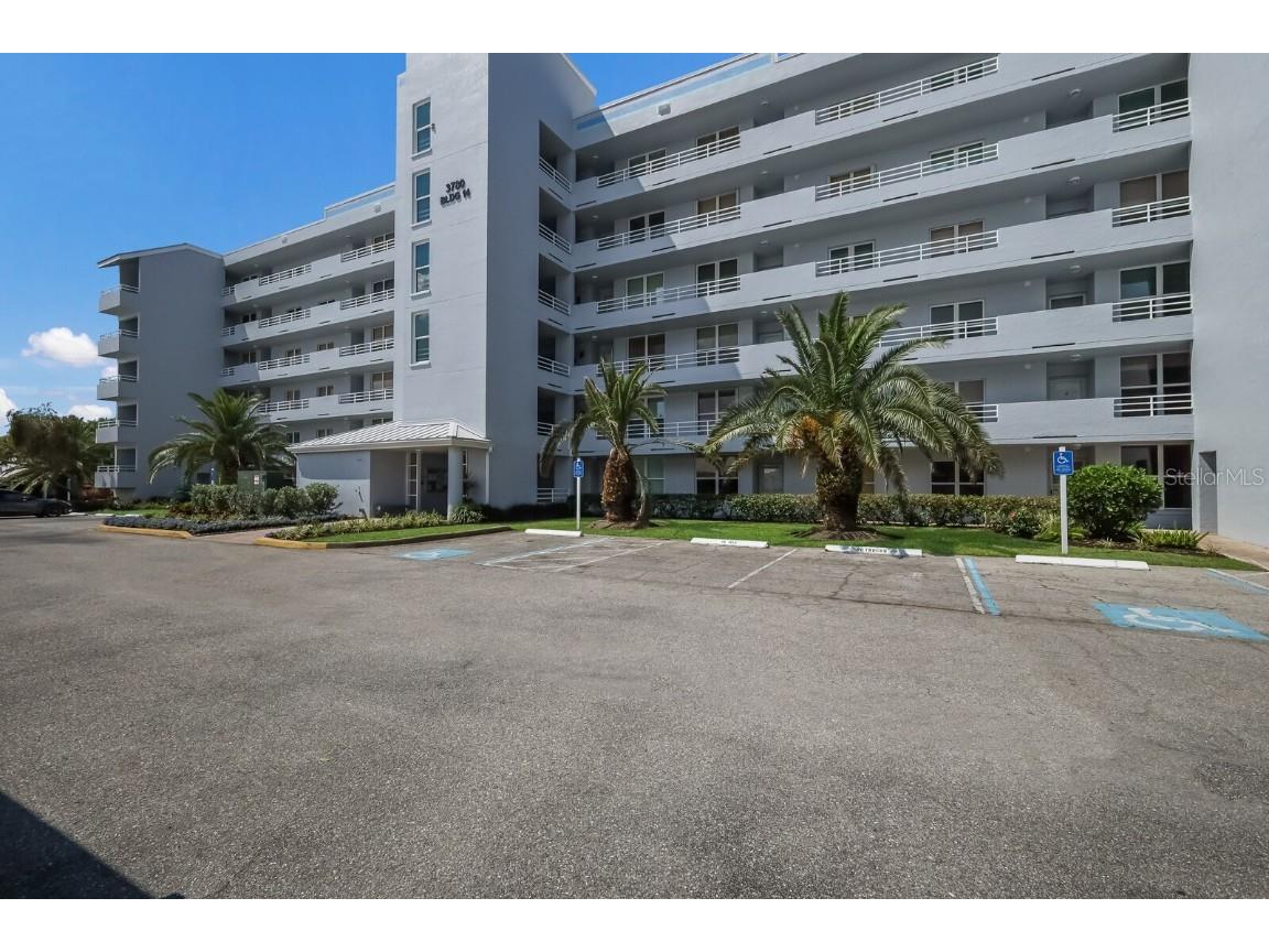 3780 Pinebrook Cir #207 Bradenton FL 34209 A4566451 image1