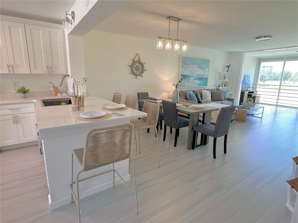 3780 Pinebrook Circle #206 Bradenton FL 34209 OM711110 image1