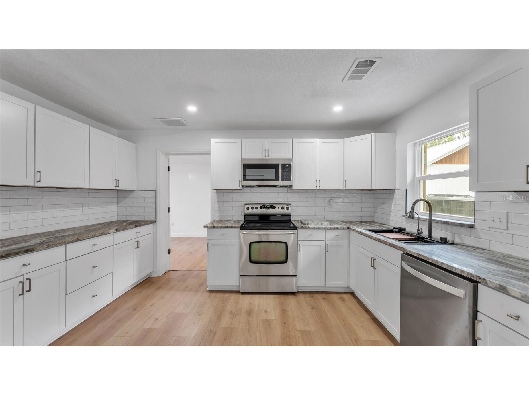 3781 N Hiawatha Terrace Crystal River FL 34428 L4960718 image3