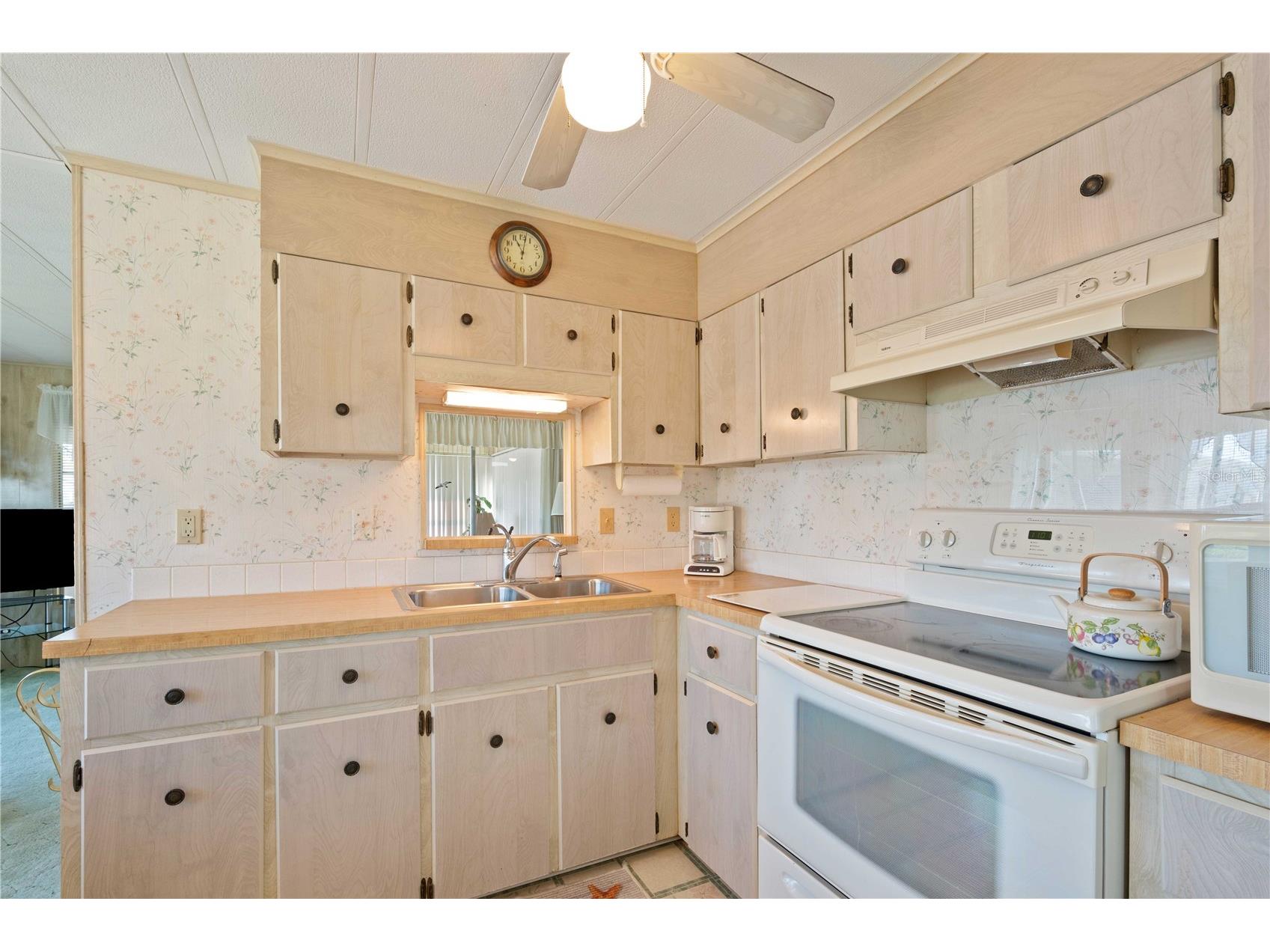 37812 Valencia Avenue Zephyrhills FL 33541 TB8472714 image8