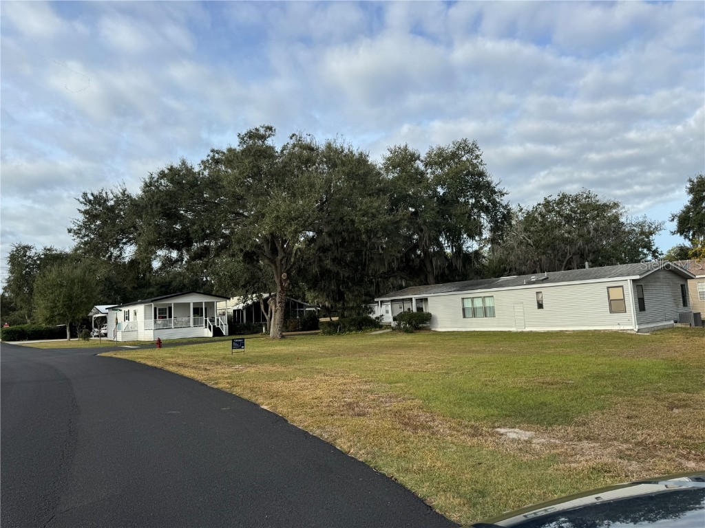 37815 Maywood Bay Drive #32 Leesburg FL 34788 G5089616 image4