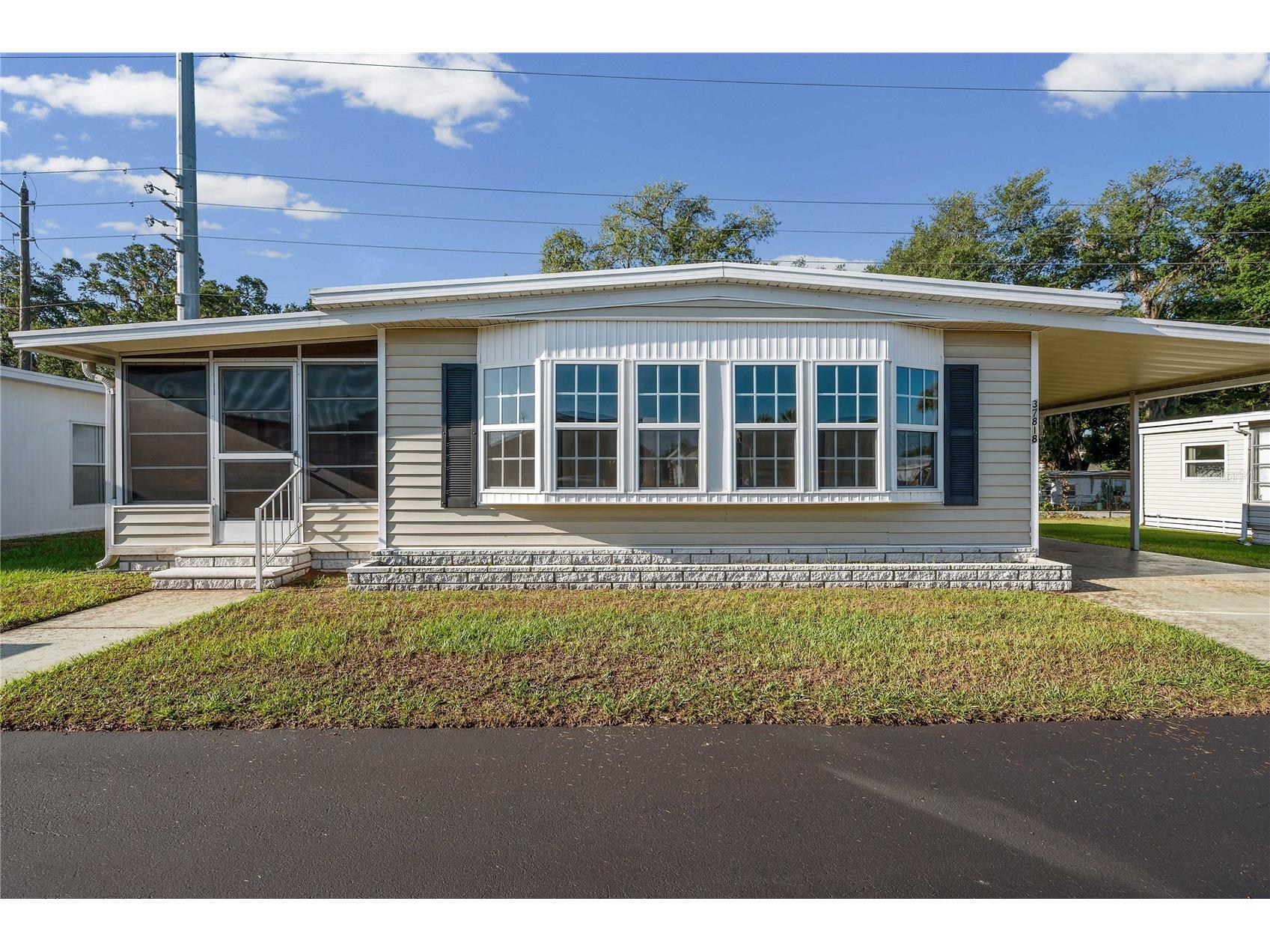 37818 Valencia Avenue Zephyrhills FL 33541 TB8510162 image1