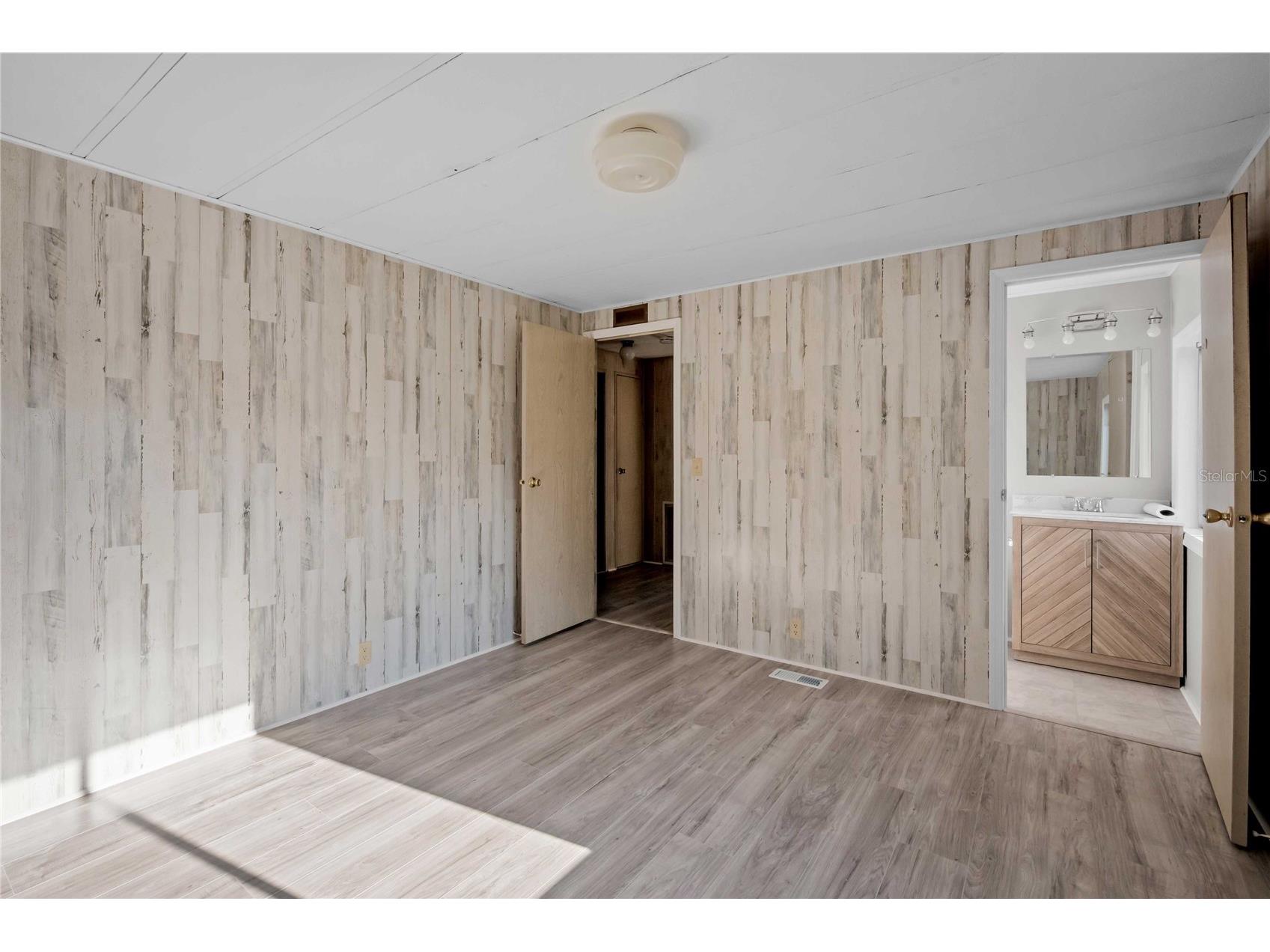 37818 Valencia Avenue Zephyrhills FL 33541 TB8510162 image18