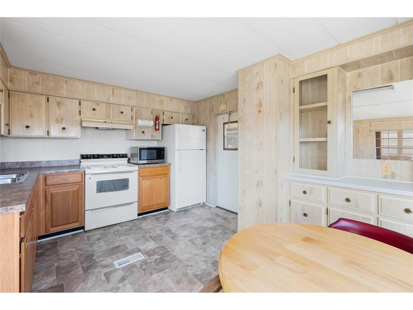 37818 Valencia Avenue Zephyrhills FL 33541 TB8510162 image9