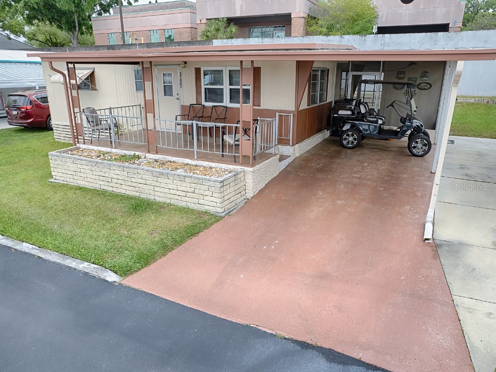 37821 Mission Hills Avenue Zephyrhills FL 33541 G5080042 image1