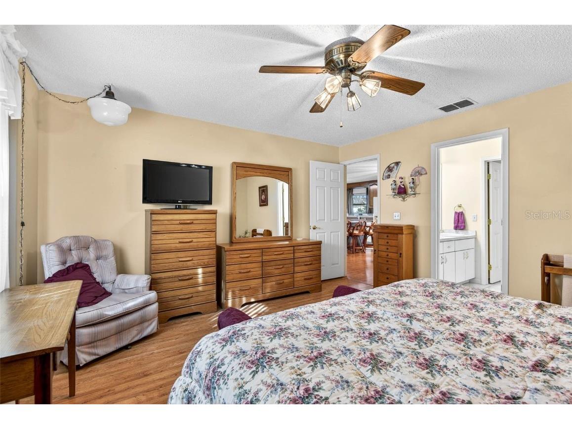 37821 Willingham Avenue Dade City FL 33525 TB8454950 image17