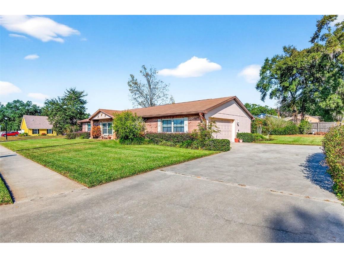 37821 Willingham Avenue Dade City FL 33525 TB8454950 image2