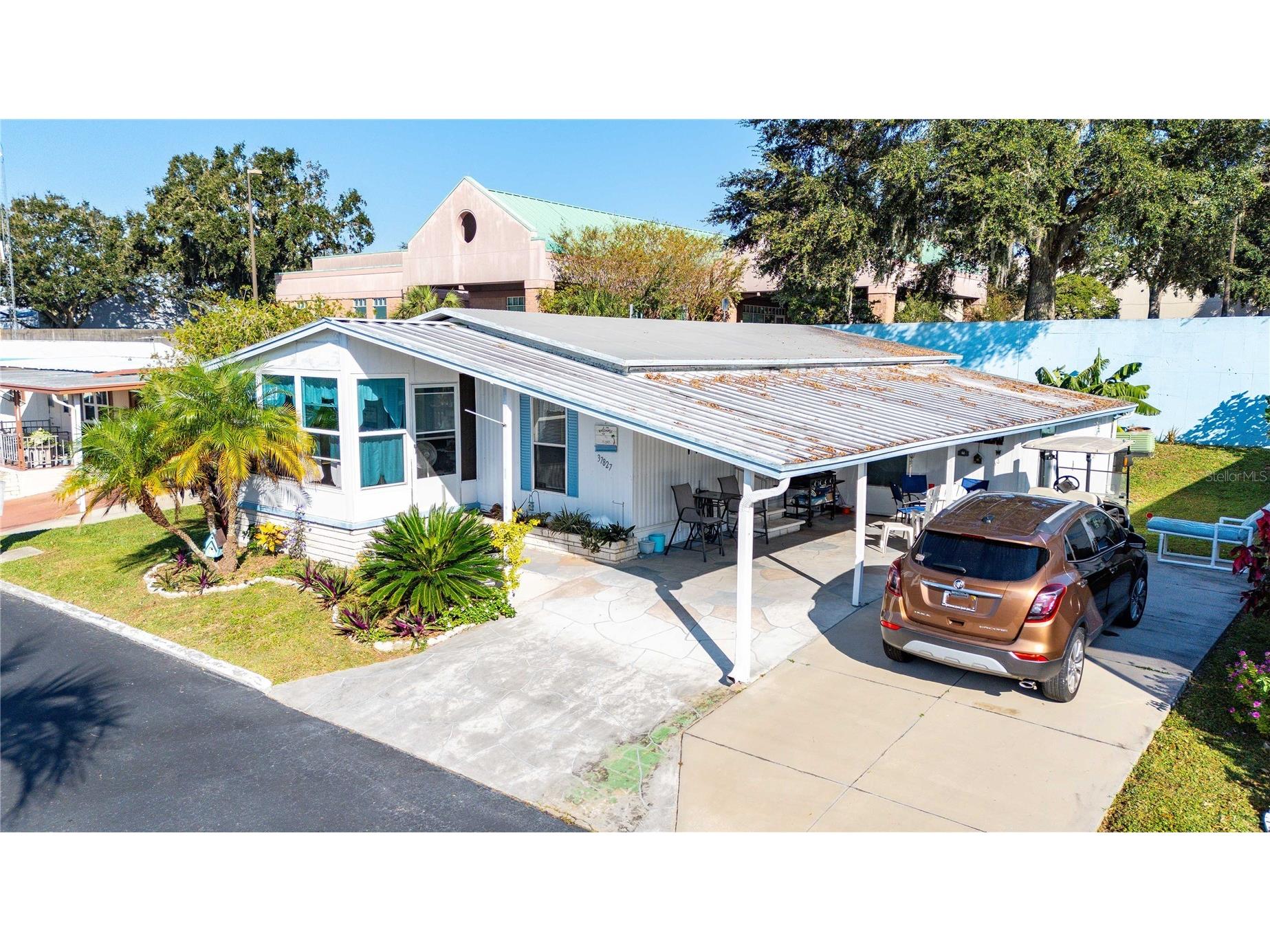 37827 Mission Hills Avenue Zephyrhills FL 33541 TB8485903 image4