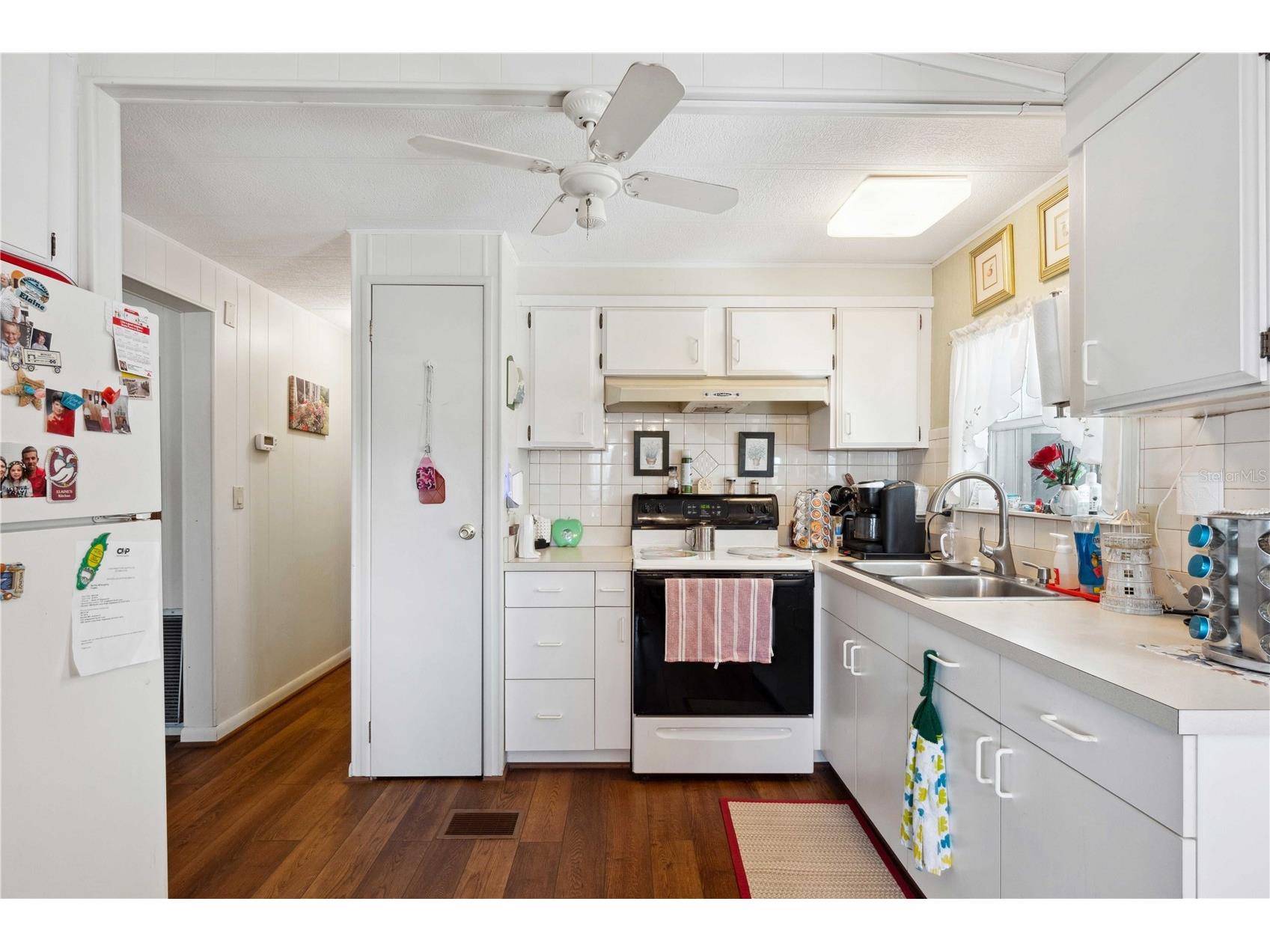37827 Mission Hills Avenue Zephyrhills FL 33541 TB8485903 image6