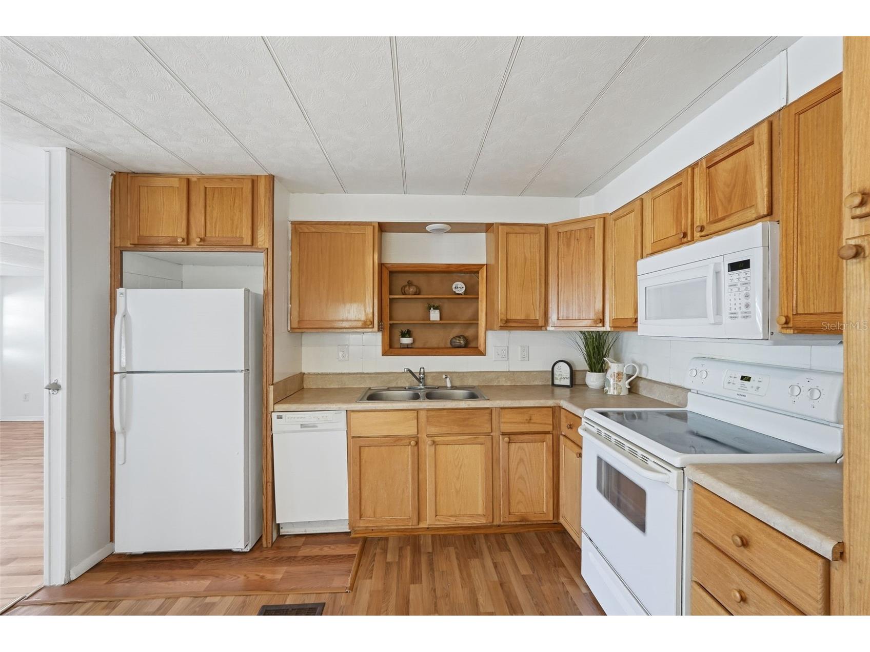 37828 Newal Avenue Zephyrhills FL 33542 TB8448649 image12