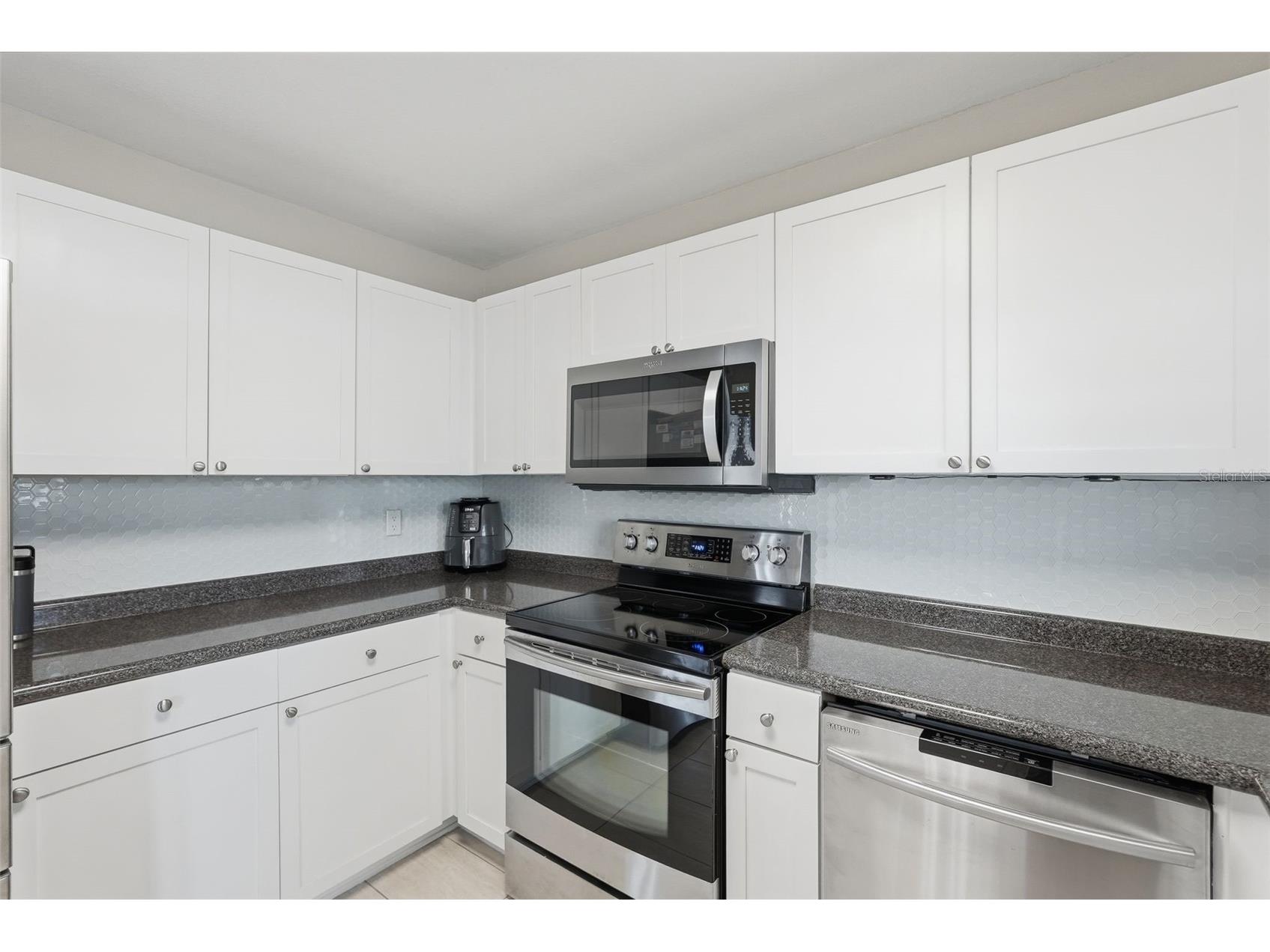 3783 Pompano #B Saint Petersburg FL 33705 - BIG BAYOU/TAMPA BAY TB8467347 image4