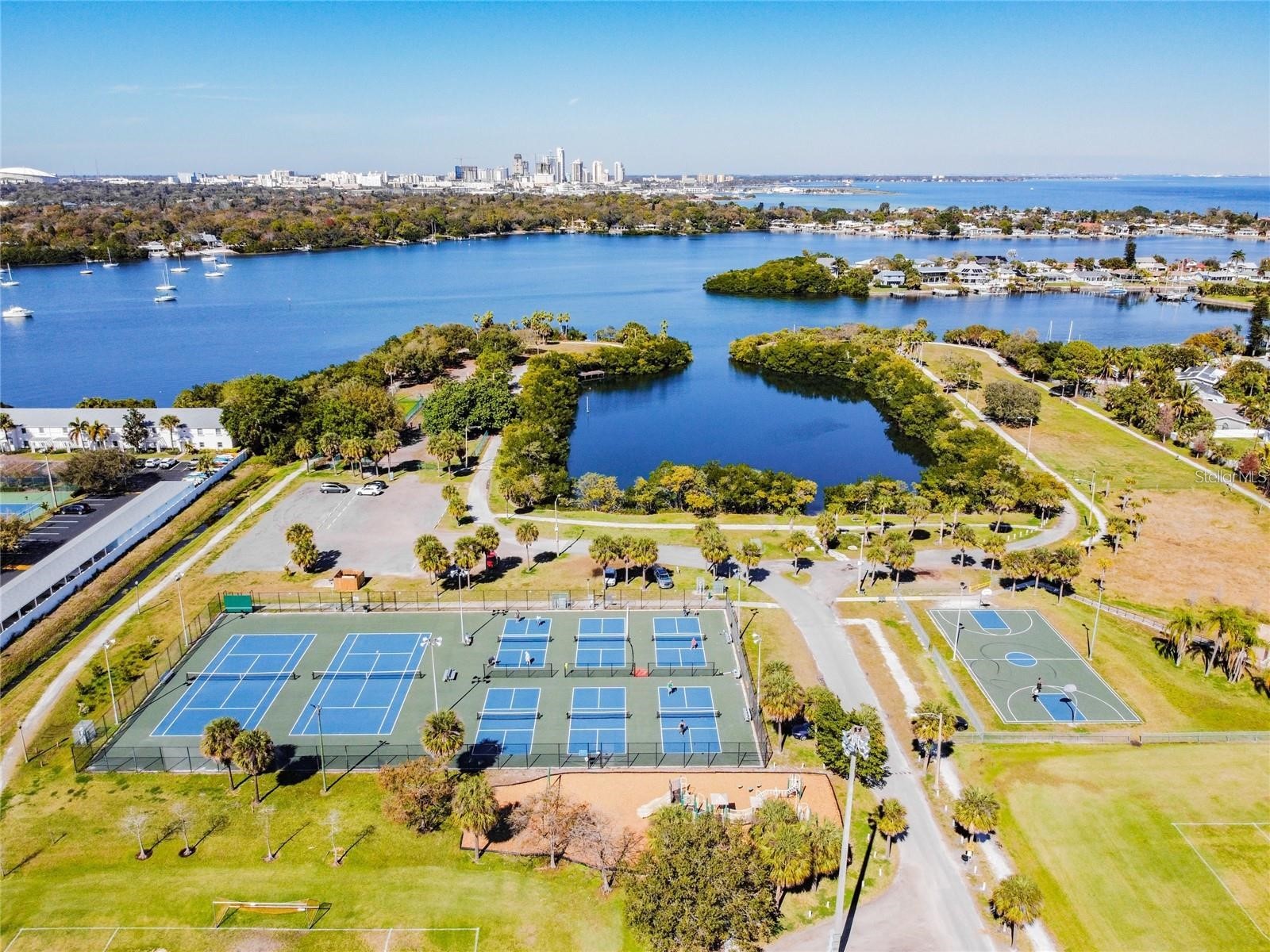 3783 Pompano #B Saint Petersburg FL 33705 - BIG BAYOU/TAMPA BAY TB8467347 image43