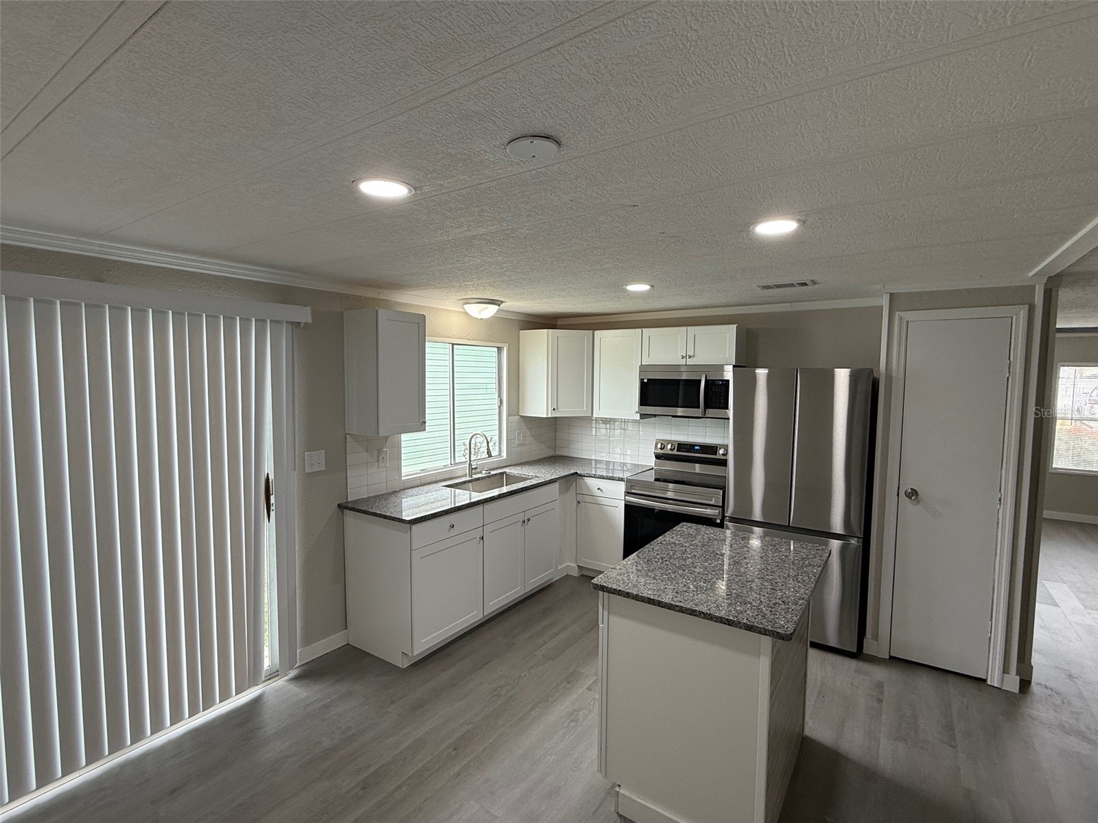 37832 Madeira Avenue Zephyrhills FL 33541 TB8389498 image12
