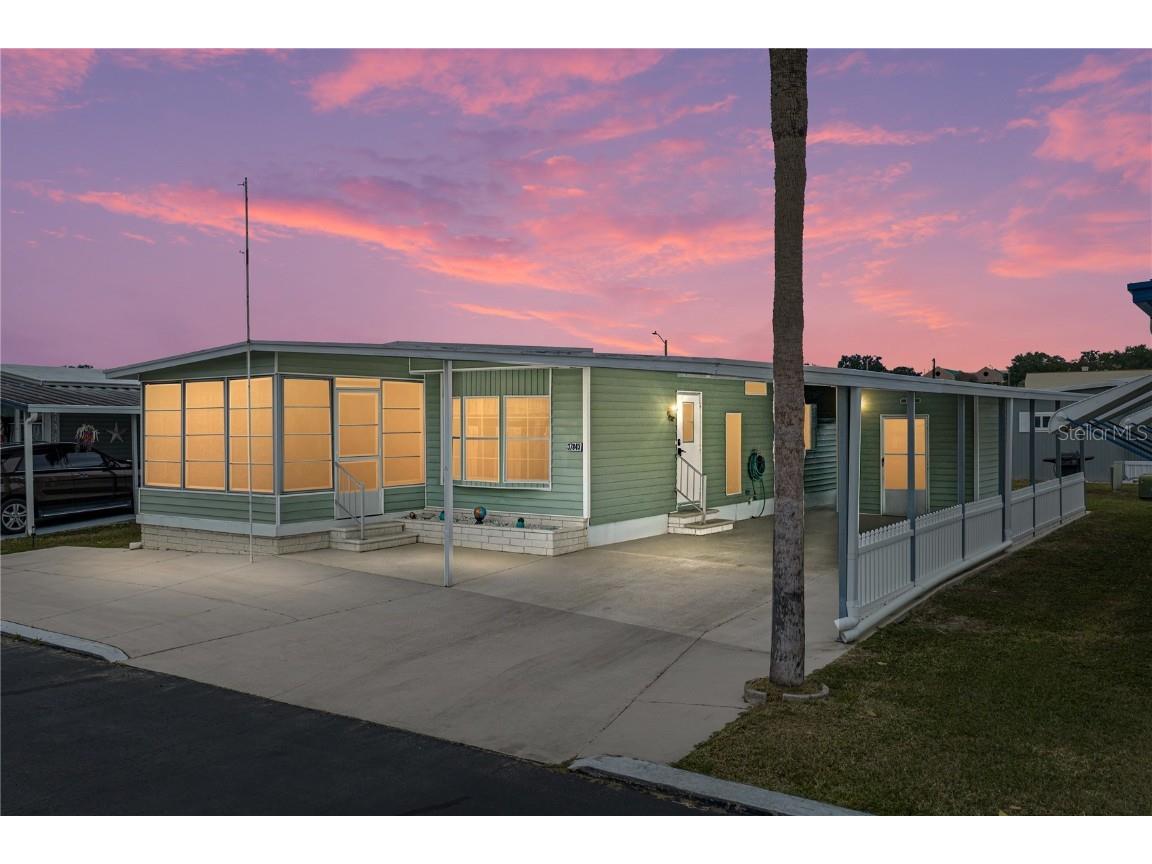 37843 Barcelona Avenue Zephyrhills FL 33541 TB8453012 image1