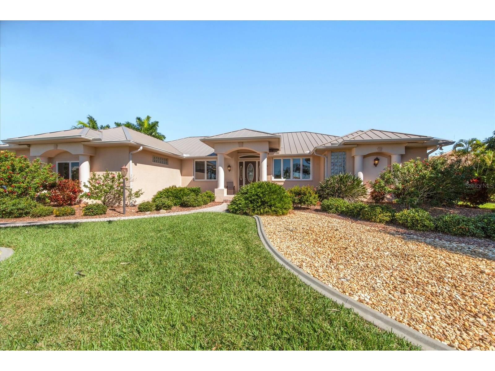 3786 Whippoorwill Boulevard Punta Gorda FL 33950 C7521262 image1