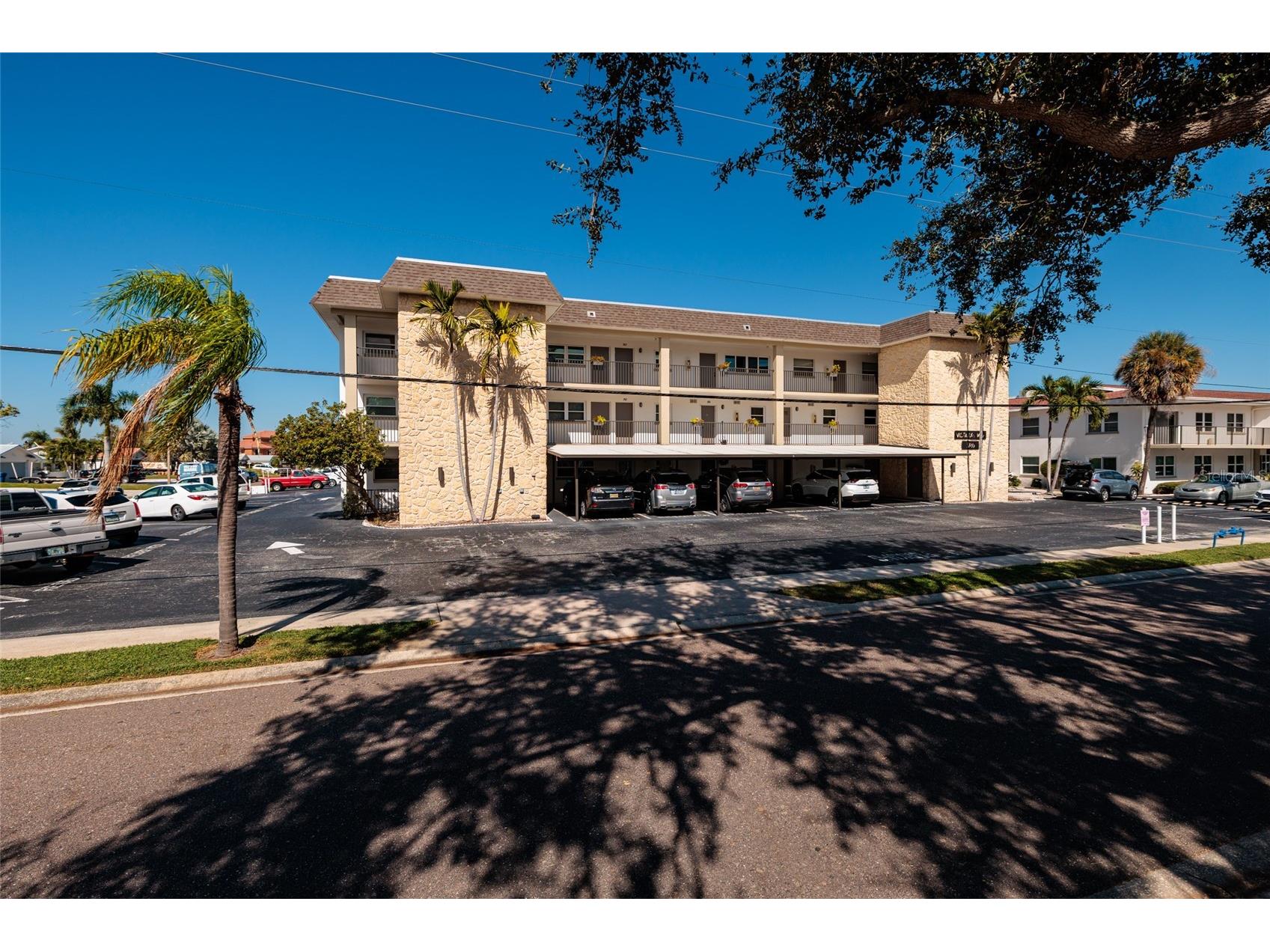 3789 46th Avenue S #101 Saint Petersburg FL 33711 TB8525066 image3