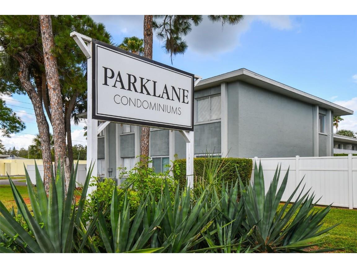 379 47th Avenue N #212 Saint Petersburg FL 33703 TB8440832 image1