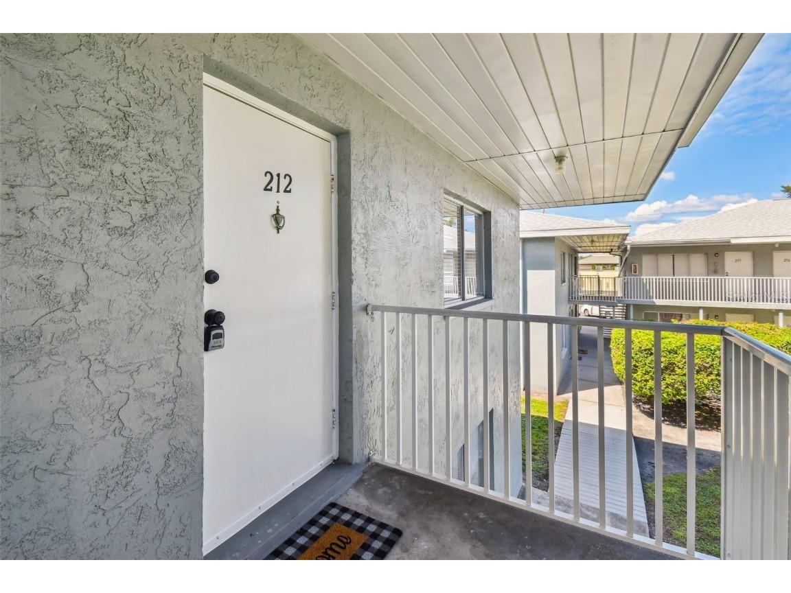 379 47th Avenue N #212 Saint Petersburg FL 33703 TB8440832 image16