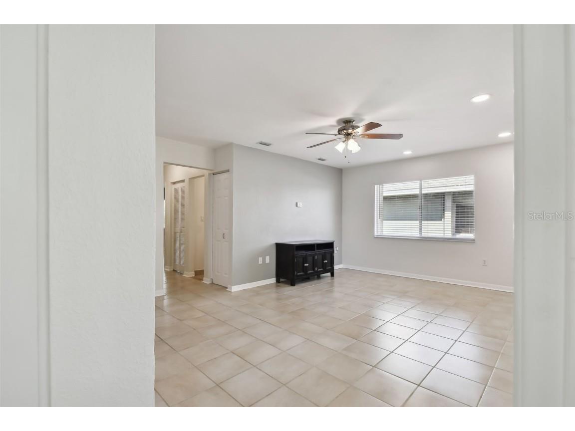 379 47th Avenue N #212 Saint Petersburg FL 33703 TB8440832 image17