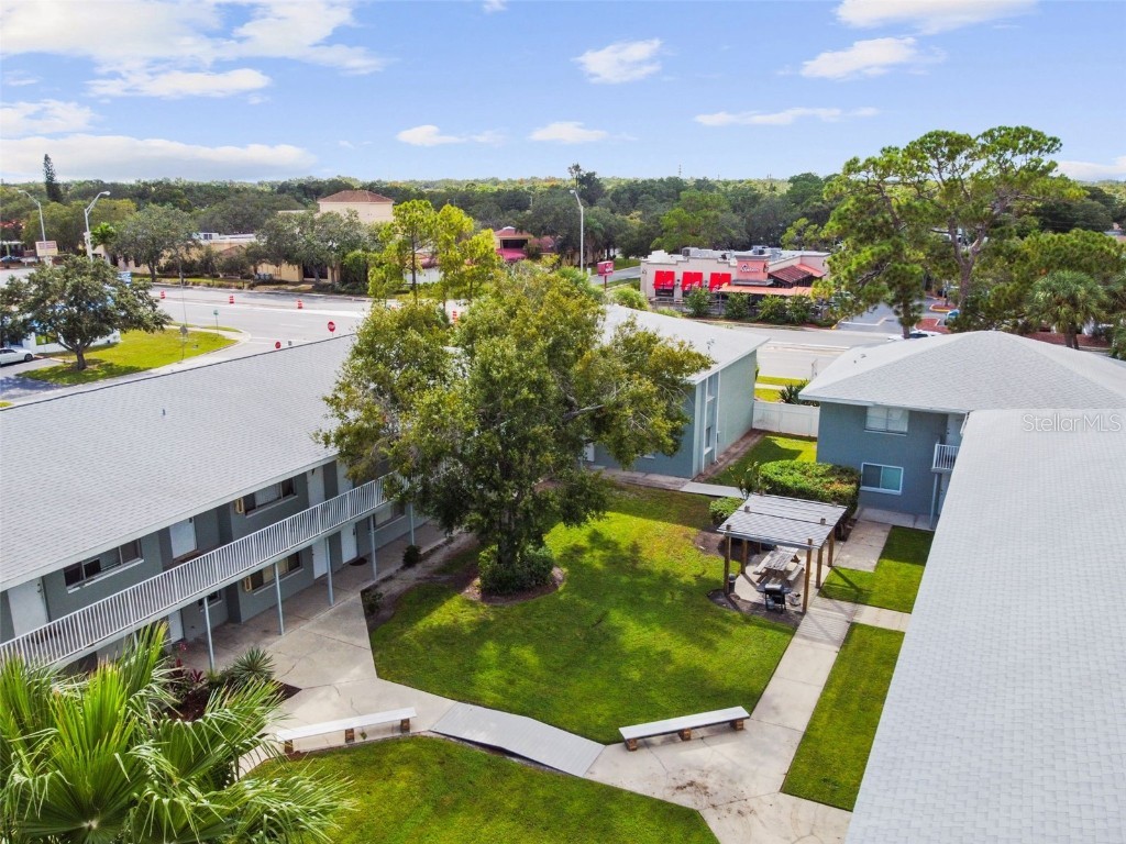 379 47th Avenue N #212 Saint Petersburg FL 33703 TB8440832 image2