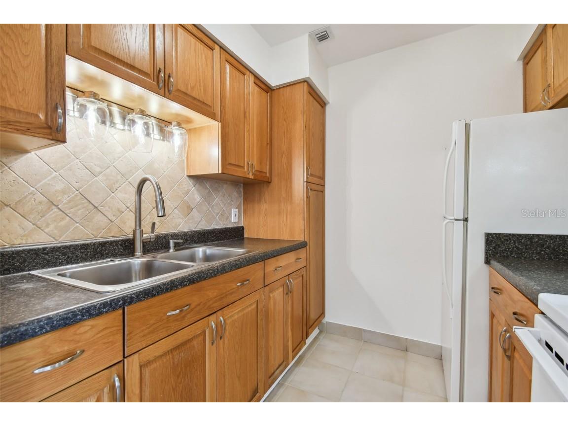 379 47th Avenue N #212 Saint Petersburg FL 33703 TB8440832 image26