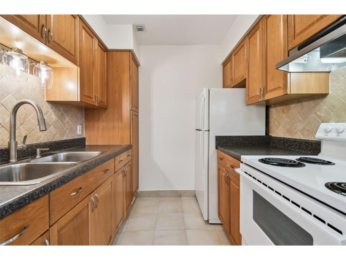 379 47th Avenue N #212 Saint Petersburg FL 33703 TB8440832 image27