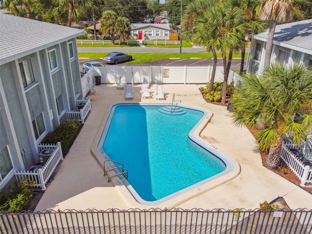 379 47th Avenue N #212 Saint Petersburg FL 33703 TB8440832 image3