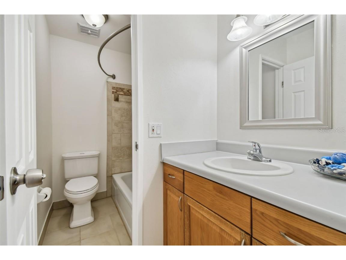 379 47th Avenue N #212 Saint Petersburg FL 33703 TB8440832 image38