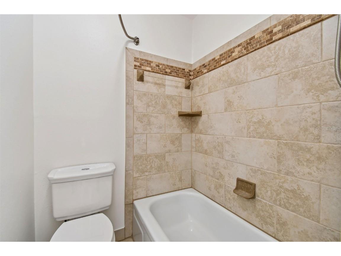 379 47th Avenue N #212 Saint Petersburg FL 33703 TB8440832 image39