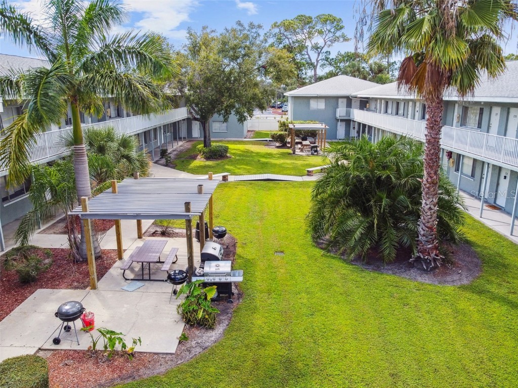 379 47th Avenue N #212 Saint Petersburg FL 33703 TB8440832 image4