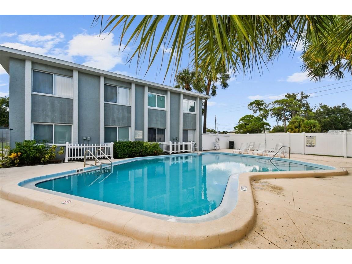 379 47th Avenue N #212 Saint Petersburg FL 33703 TB8440832 image52