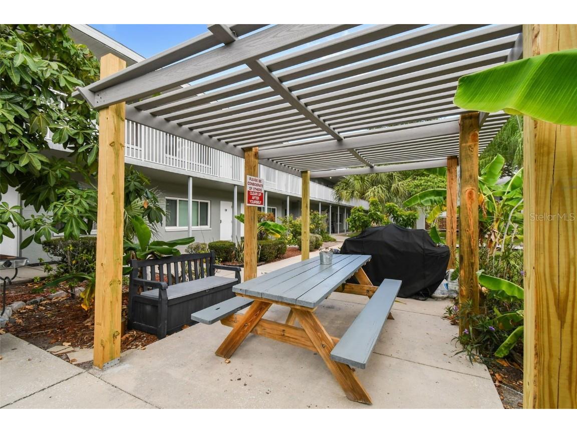 379 47th Avenue N #212 Saint Petersburg FL 33703 TB8440832 image57