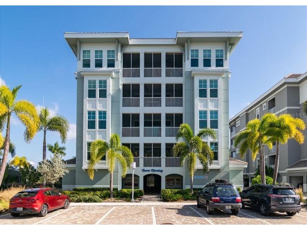379 Aruba Circle #101 Bradenton FL 34209 A4566122 image1