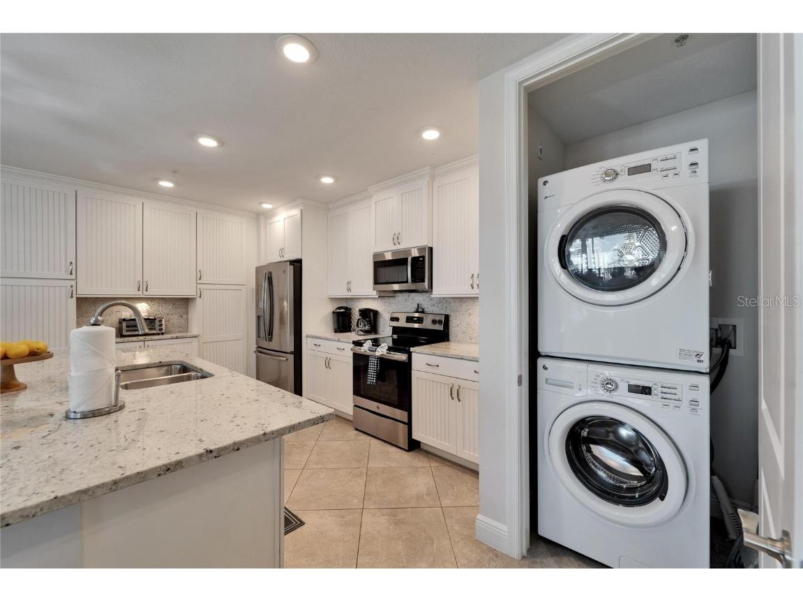 379 Aruba Circle #201 Bradenton FL 34209 TB8434371 image10