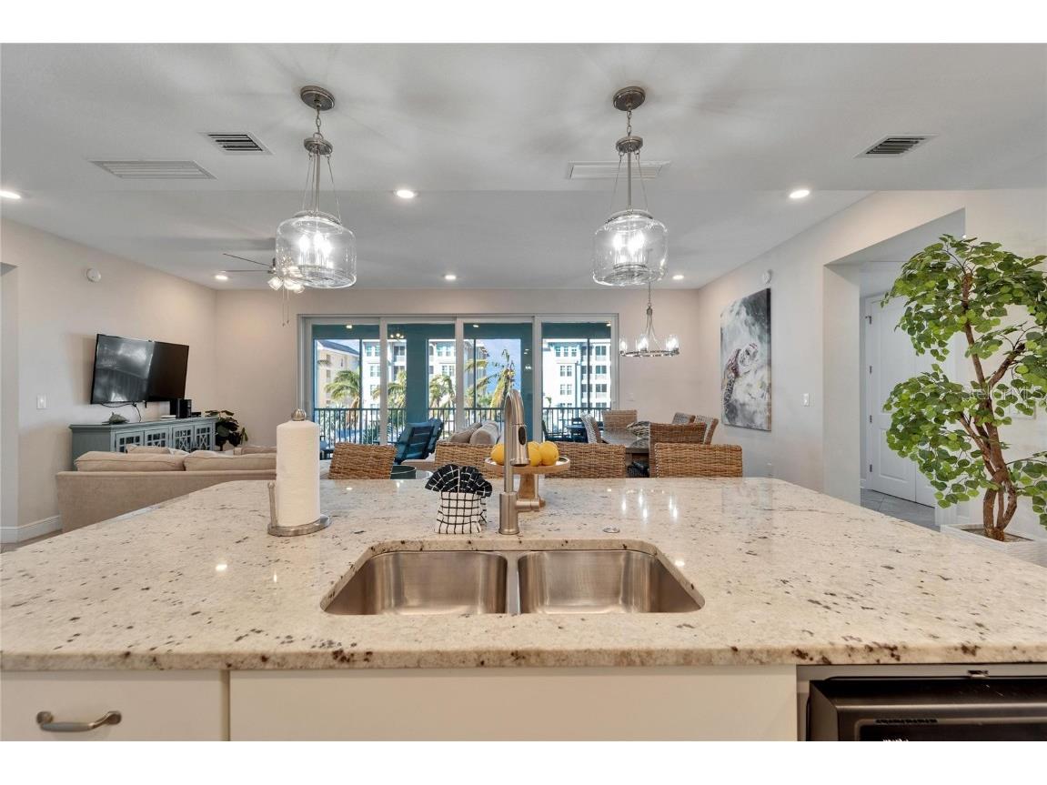 379 Aruba Circle #201 Bradenton FL 34209 TB8434371 image9