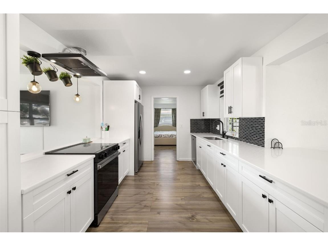 3790 60th Street N Saint Petersburg FL 33710 P4936871 image6