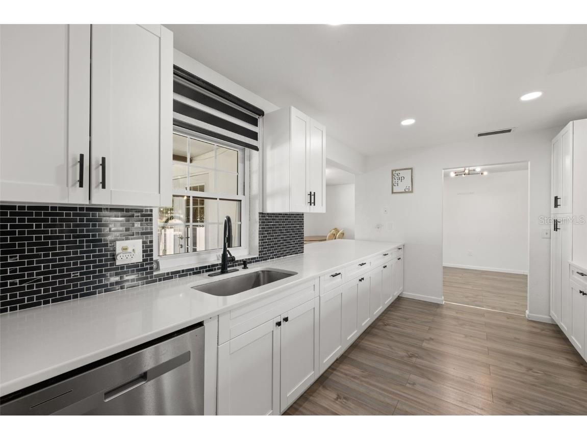 3790 60th Street N Saint Petersburg FL 33710 P4936871 image8