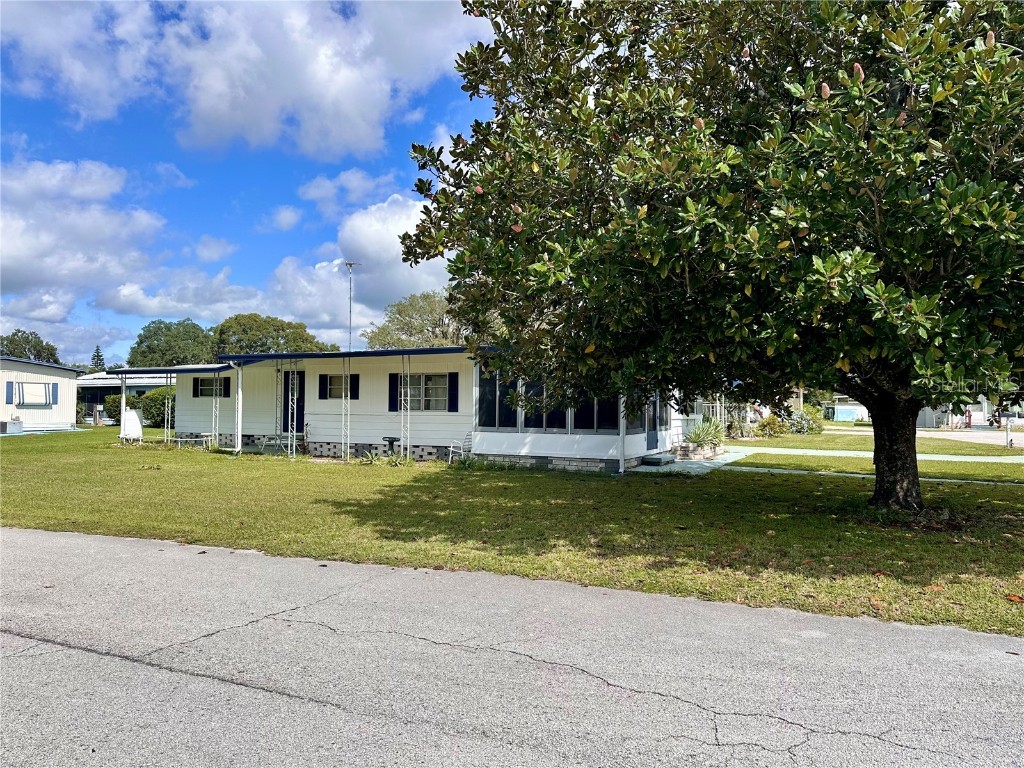 37925 Date Palm Drive Zephyrhills FL 33542 OM710602 image2