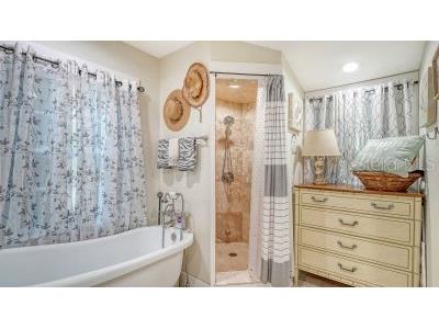 3793 Gocio Road Sarasota FL 34235 A4687959 image24