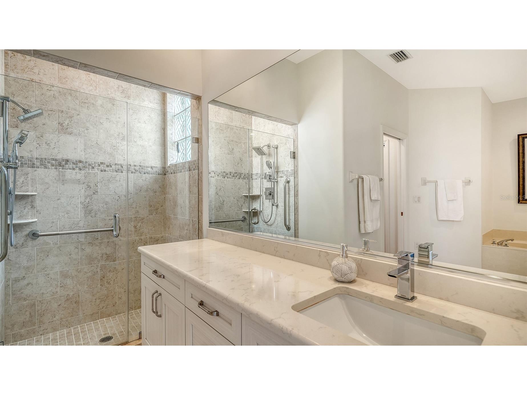 3799 Mira Lago Drive Sarasota FL 34238 A4687600 image30